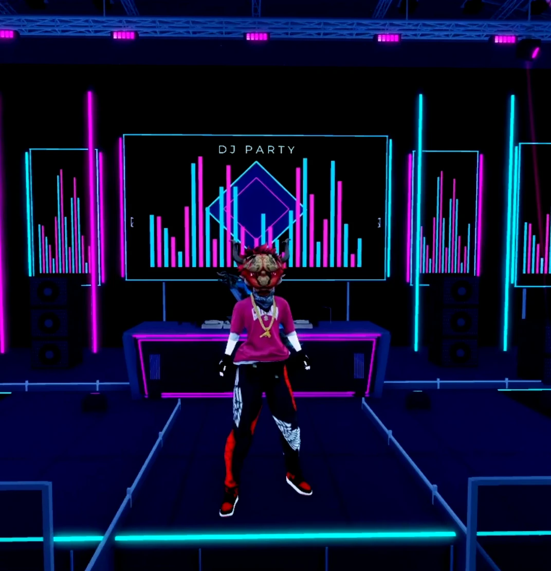 Panggung DJ Club Kit di Roblox dengan layar visualizer dan lampu neon